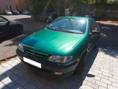 Gebraucht Citroën Xsara 90 PS (66 kW) 1998 Grün Limousine