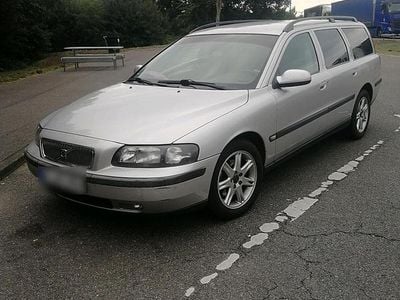 Gebraucht Volvo V70 140 PS (102 kW) 2001 Silber Kombi