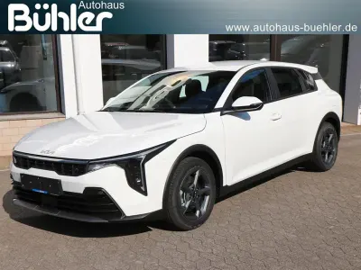 Neu Kia K4 Plus 150 PS (110 kW) 2026 Schneeweiß Limousine