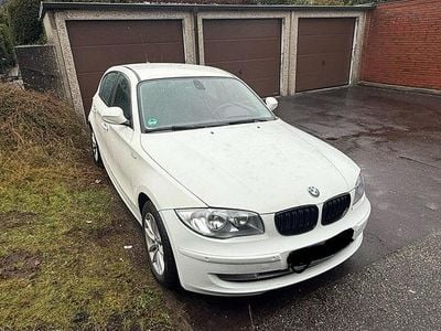 Gebraucht BMW 118 143 PS (105 kW) 2010 Weiß Kleinwagen