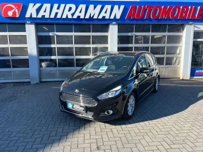 Gebraucht Ford S-MAX Titanium 150 PS (110 kW) 2017 Schwarz Van / Kleinbus