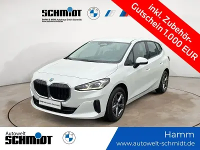 Gebraucht BMW 220 Active Tourer 163 PS (119 kW) 2025 Weiß Van / Kleinbus