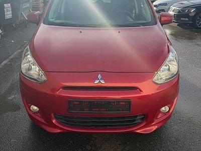 Gebraucht Mitsubishi Space Star 80 PS (58 kW) 2014 Rot Van / Kleinbus