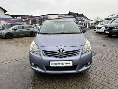 Gebraucht Toyota Verso Life 132 PS (97 kW) 2010 Quarzblau metallic Van / Kleinbus