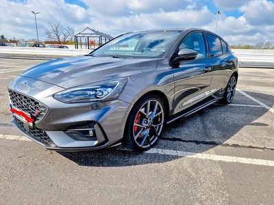 Gebraucht Ford Focus ST 280 PS (205 kW) 2020 Grau Limousine