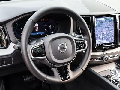 Gebraucht Volvo XC60 Plus 197 PS (144 kW) 2022 Schwarz SUV