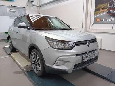 Silber Gebraucht 2016 Ssangyong (KGM) Tivoli Sapphire SUV | 11.950 € (Fairer Preis)