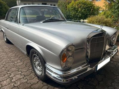 Usata Mercedes W111 150 CV (110 kW) 1966 Grigio