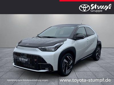 Blau Neu 2025 Toyota Aygo X Premium SUV | 29.590 €
