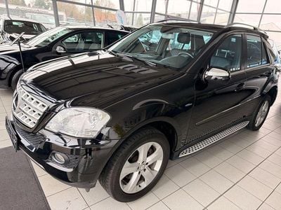 Gebraucht Mercedes ML350 231 PS (169 kW) 2010 Schwarz SUV
