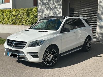 Begagnad Mercedes ML250 AMG line 204 HK (150 kW) 2015 Vit SUV