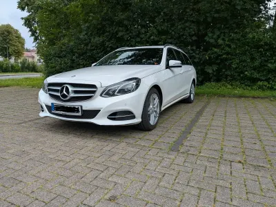 Gebraucht Mercedes E220 170 PS (125 kW) 2016 Weiß Kombi