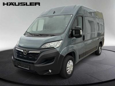 Grau Gebraucht 2022 Opel Movano Edition Limousine | 20.890 € (Etwas zu teuer)