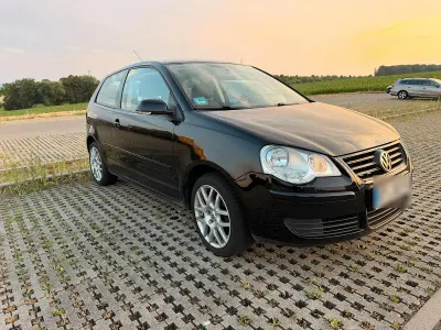 Gebraucht VW Polo 68 PS (50 kW) 2008 Schwarz Kleinwagen