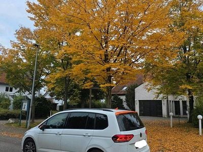 Gebraucht VW Touran 150 PS (110 kW) 2022 Weiß Van / Kleinbus