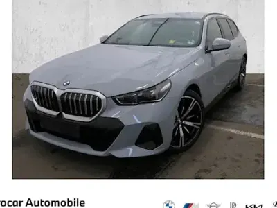 Usata BMW 520 Comfort Edition 197 CV (144 kW) 2025 Grigio Station wagon