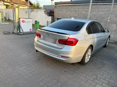 Usata BMW 318 Sport Line 136 CV (100 kW) 2015 Grigio Berlina