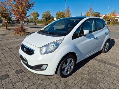 Gebraucht Kia Venga FIFA World Cup Edition 125 PS (91 kW) 2013 Weiß Kleinwagen