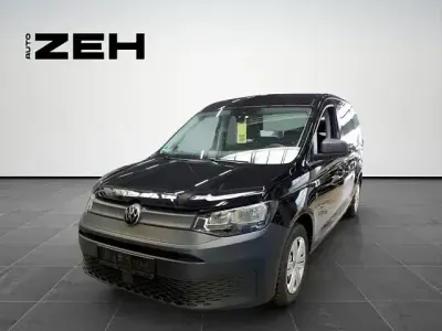 Gebraucht VW Caddy Basis 122 PS (89 kW) 2023 Schwarz Van / Kleinbus