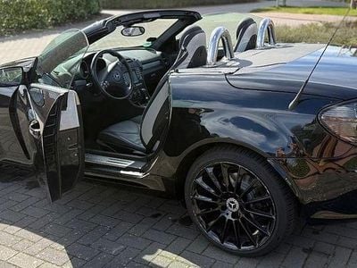 Second-hand Mercedes SLK200 163 CP (119 kW) 2006 Negru Cabrio