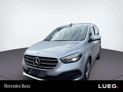 Gebraucht Mercedes T180 Style 116 PS (85 kW) 2025 Helvinsilber metallic Van / Kleinbus