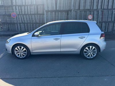 Gebraucht VW Golf VI Highline 122 PS (89 kW) 2009 Silber Kleinwagen