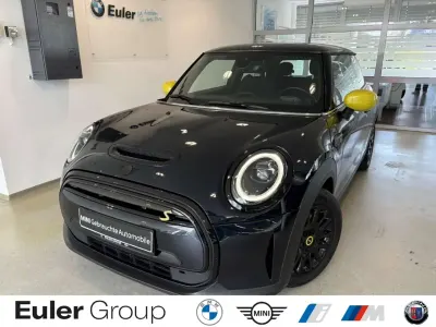 Gebraucht Mini Cooper SE 135 kW (184 PS) 2023 Schwarz Kleinwagen