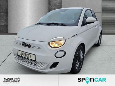 Gebraucht Fiat 500e Basis 86 kW (118 PS) 2023 Arktis weiß Kleinwagen