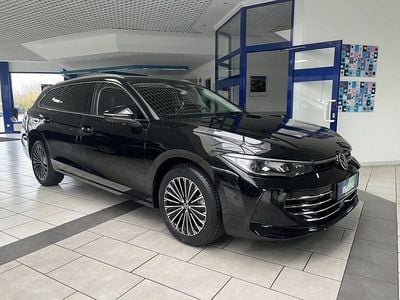 Neu VW Passat Pro 150 PS (110 kW) 2025 Schwarz Kombi