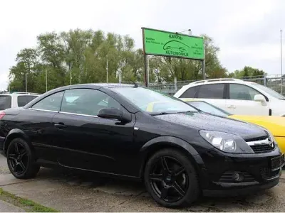 Gebraucht Opel Astra Cabriolet Cosmo 170 PS (125 kW) 2007 Saphirschwarz mi2 Cabrio