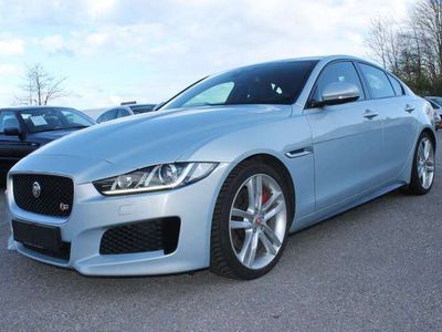 gebraucht Jaguar XE S I.HAND SCHECKHEFT *IM AUFTRAG*