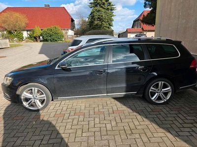 Gebraucht VW Passat 150 PS (110 kW) 2014 Schwarz Kombi