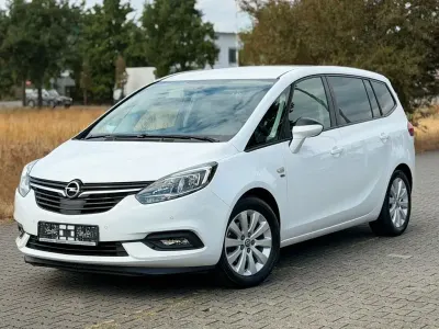 Gebraucht Opel Zafira Tourer Edition 136 PS (100 kW) 2019 Weiß Van / Kleinbus