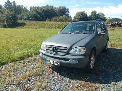 Mercedes ML270