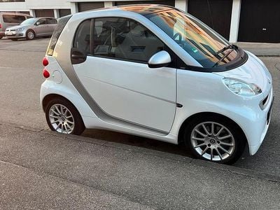 Gebraucht Smart ForTwo Coupé Passion 71 PS (52 kW) 2011 Weiß Coupé