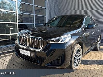 Saphirschwarz metallic Gebraucht 2023 BMW iX1 Shadowline SUV | 35.999 € (Superpreis)
