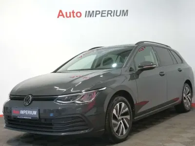 Gebraucht VW Golf VIII Life 150 PS (110 kW) 2023 Grau Kombi