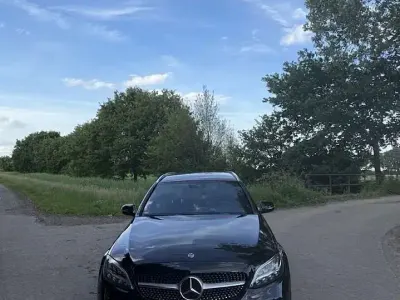 Gebraucht Mercedes C220 AMG line 194 PS (142 kW) 2020 Schwarz Kombi