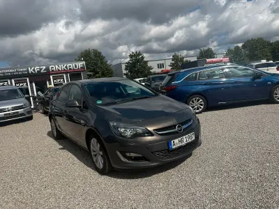 Gebraucht Opel Astra 140 PS (102 kW) 2013 Grau Kleinwagen
