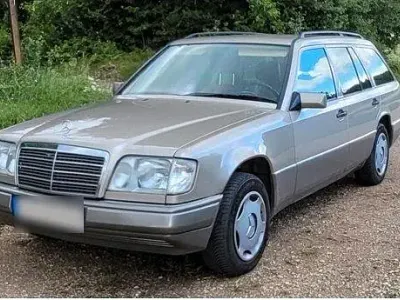 Gebraucht Mercedes E280 193 PS (141 kW) 1995 Beige Kombi