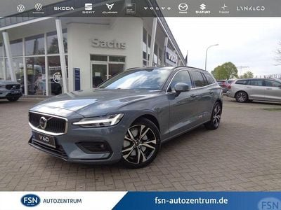 Gebraucht Volvo V60 Core 163 PS (119 kW) 2025 Grau Kombi