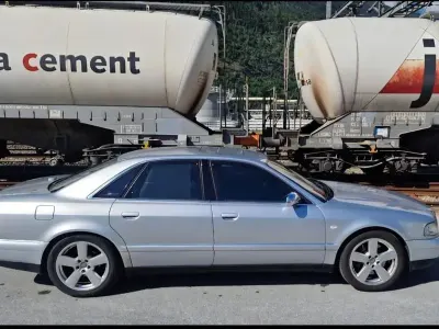 Gebraucht Audi S8 Sport 360 PS (264 kW) 1999 Silber Limousine