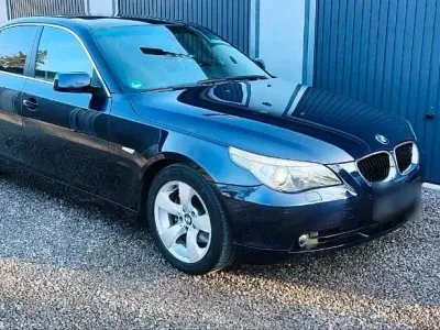 Gebraucht BMW 530 231 PS (169 kW) 2004 Blau Limousine