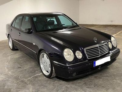 Violett Gebraucht 1998 Mercedes E55 AMG AMG Limousine | 14.500 € (Fairer Preis)