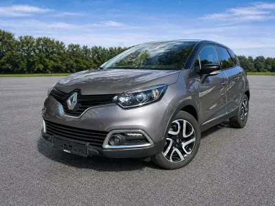Second-hand Renault Captur Intens 90 CP (66 kW) 2015 Gri SUV