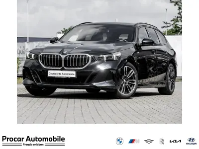Gebraucht BMW 520 M Sport 197 PS (144 kW) 2025 Schwarz Kombi