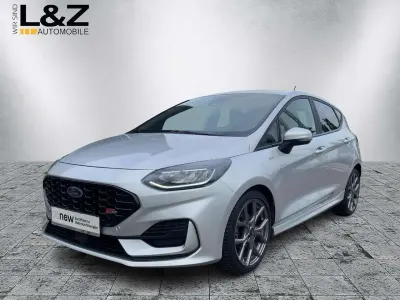 Gebraucht Ford Fiesta ST-Line 101 PS (74 kW) 2022 Polarsilber metallic Kleinwagen