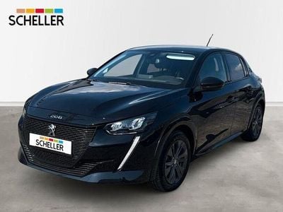 Usata Peugeot e-208 Allure 100 kW (136 CV) 2022 Nero Utilitaria