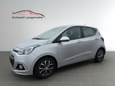 Gebraucht Hyundai i10 Style 67 PS (49 kW) 2015 Grau Kleinwagen
