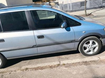 Gebraucht Opel Zafira 147 PS (108 kW) 2002 Silber Van / Kleinbus